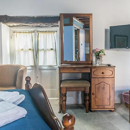 To Konatzi Tou Flokka *