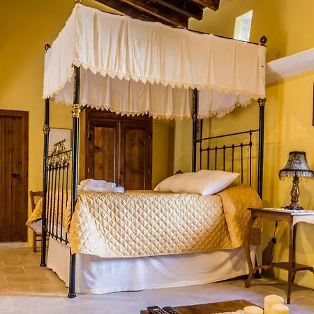 To Konatzi Tou Flokka *