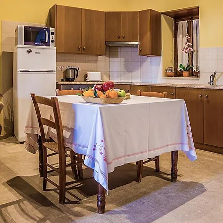 Apartment To Konatzi Tou Flokka *