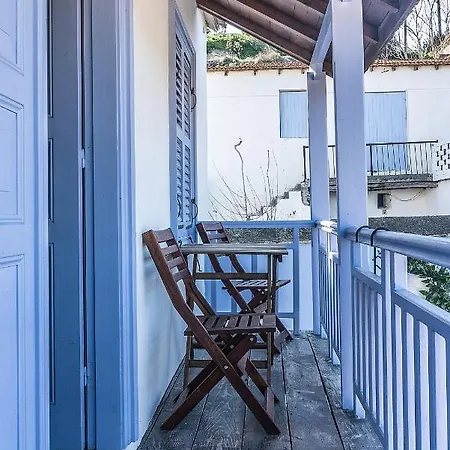 To Konatzi Tou Flokka * Agios Theodoros