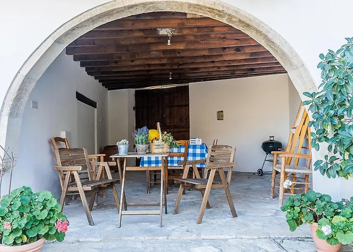 To Konatzi Tou Flokka Appartement *